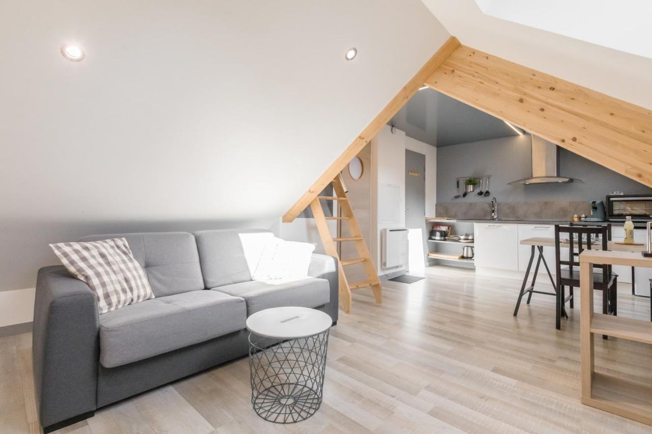 Appartement Entier - Toile Tendue - Wifi Pontarlier Buitenkant foto