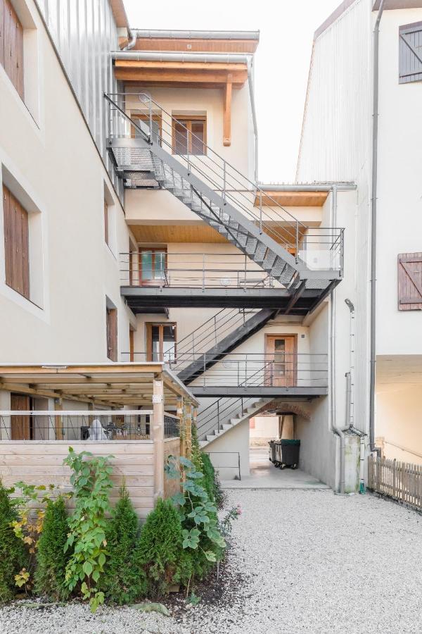 Appartement Entier - Toile Tendue - Wifi Pontarlier Buitenkant foto
